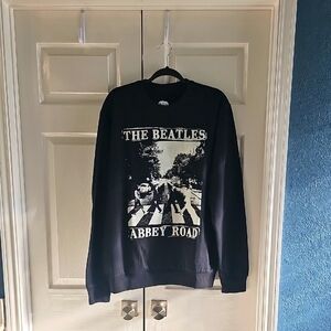 NWT Hybrid The Beatles Abbey Road Album Songs  Black Crewneck Sweater L